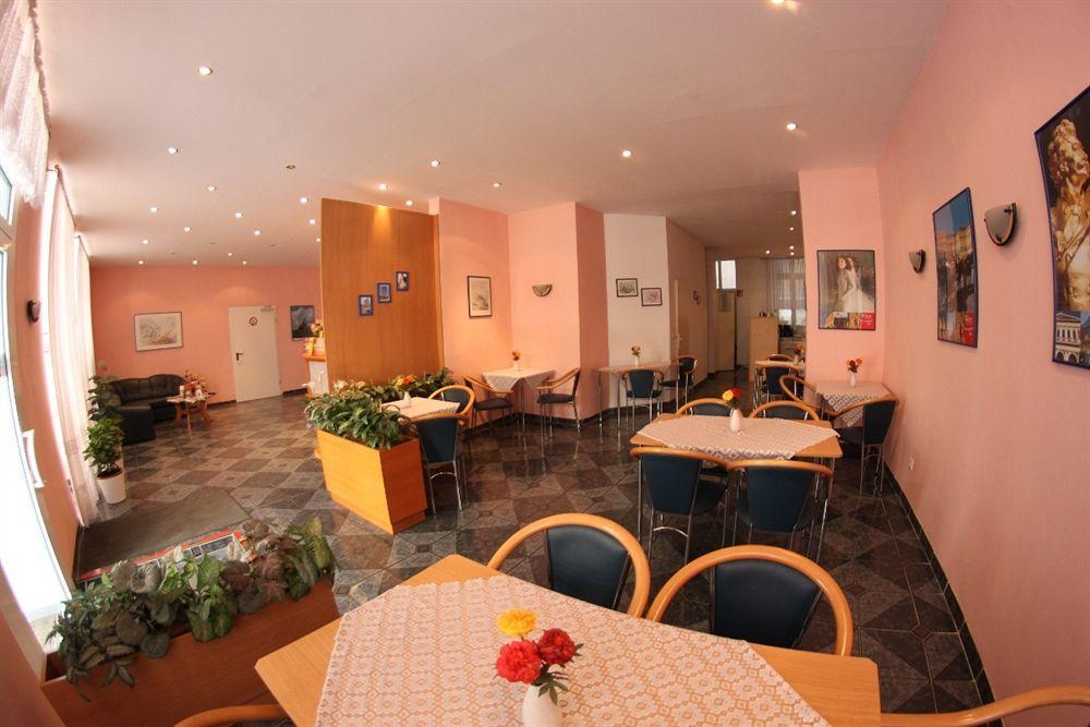 Hotel Pension Arpi Vienne Extérieur photo